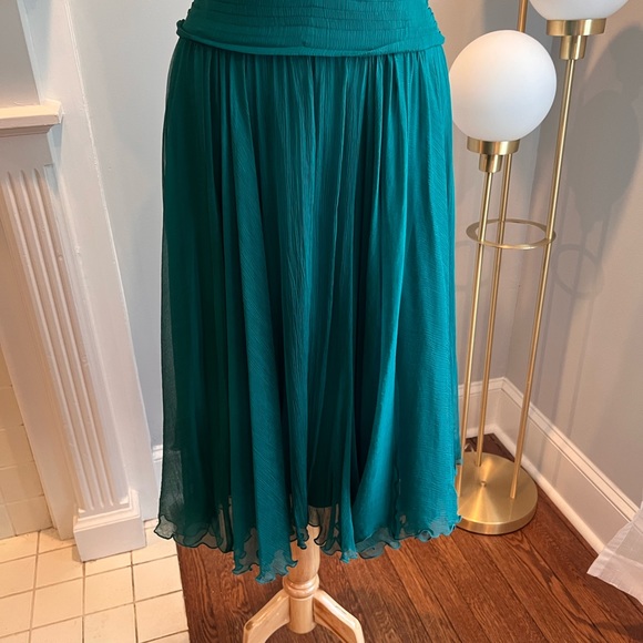 Tadashi Collection Green Silk Dress - Picture 3 of 10